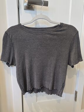 Aerie Charcoal Ribbed Cropped Tee with Lettuce Hem